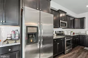 9750 Orkney Pl, Waldorf, MD 20601 - Photo 16