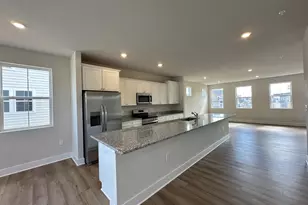 10590 Roundstone Ln, White Plains, MD 20695 - Photo 6