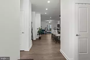 102 Camden Cir, La Plata, MD 20646 - Photo 2