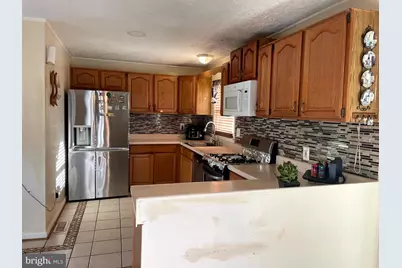 209 Garner Avenue, Waldorf, MD 20602 - Photo 2