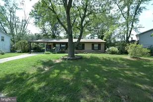 209 Garner Ave, Waldorf, MD 20602 - Photo 1