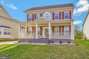 3927 Hedgemeade Ct, White Plains, MD 20695 - Photo 2