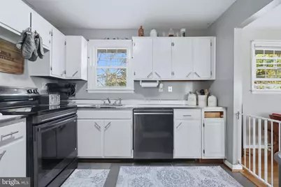 2863 Chippewa Street, Bryans Road, MD 20616 - Photo 2