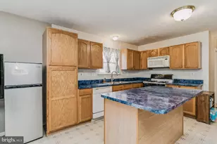 2264 Rolling Meadows St, Waldorf, MD 20601 - Photo 6