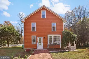 19 Walnut Hill Rd, La Plata, MD 20646 - Photo 1