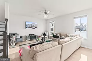 9859 Selkie Ln, Waldorf, MD 20601 - Photo 8
