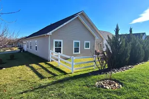 4931 Shoal Creek Ln, White Plains, MD 20695 - Photo 2