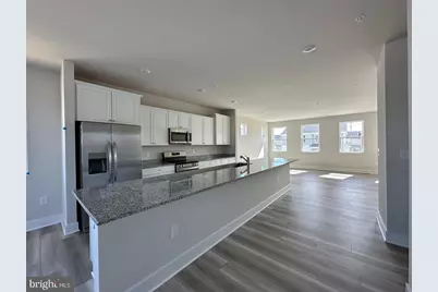 10771 Millport St, White Plains, MD 20695 - Photo 4