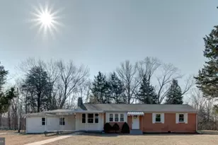 8305 Warren Dr, Pomfret, MD 20675 - Photo 2