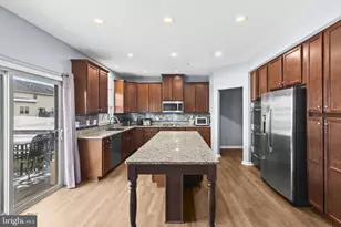 3577 Lupton Ct, White Plains, MD 20695 - Photo 2