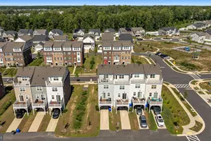 11476 Mary Shelley Pl, White Plains, MD 20695 - Photo 6