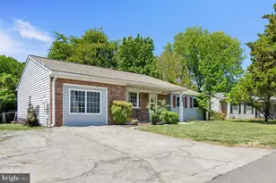 10702 Westwood Ln, Waldorf, MD 20601 - Photo 2