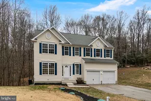6485 Patuxent Woods Ln, Hughesville, MD 20637 - Photo 2