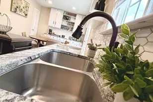 10966 W Point Pl, White Plains, MD 20695 - Photo 16