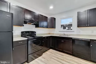 2221 Bridle Path Dr, Waldorf, MD 20601 - Photo 2