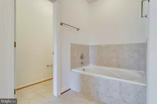 305 Centennial St, La Plata, MD 20646 - Photo 30