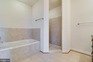 305 Centennial St, La Plata, MD 20646 - Photo 28