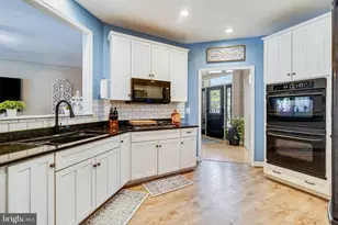 14855 King Charles, Issue, MD 20645 - Photo 24