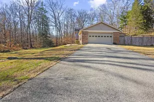 9230 Mimosa Dr, La Plata, MD 20646 - Photo 2