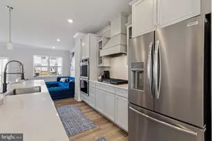 10939 Drummond Pl, White Plains, MD 20695 - Photo 6