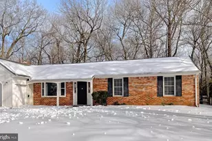 2094 Chapelside Ct, Waldorf, MD 20602 - Photo 2