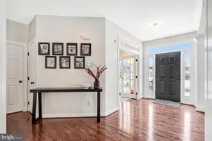 8749 Bancroft Dr, Waldorf, MD 20603 - Photo 6