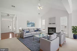 270 Williamsburg Cir, La Plata, MD 20646 - Photo 4