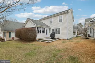 907 Hickory Cir, La Plata, MD 20646 - Photo 2
