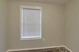 4385 Rock Ct, Waldorf, MD 20602 - Photo 8