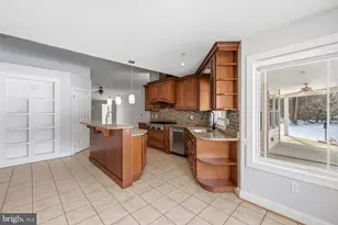 6890 Annapolis Woods Rd, La Plata, MD 20646 - Photo 10