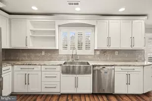 2525 Green Pine Ct, Waldorf, MD 20601 - Photo 16