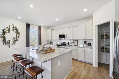 5442 Newport Circle, White Plains, MD 20695 - Photo 4
