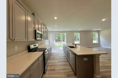 5404 Newport Circle, White Plains, MD 20695 - Photo 10