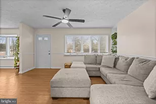 10514 Willetts Crossing Rd, White Plains, MD 20695 - Photo 2