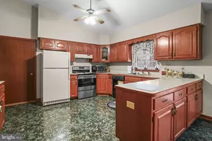 113 Morris Dr, La Plata, MD 20646 - Photo 6