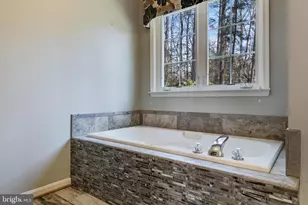 14850 King Charles, Issue, MD 20645 - Photo 32