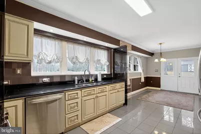 6605 Ellenwood Drive, La Plata, MD 20646 - Photo 12