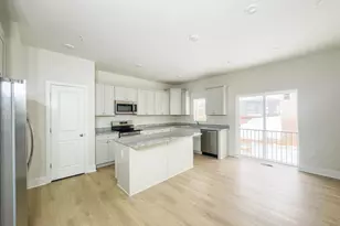 5526 Aberdeen Pl, White Plains, MD 20695 - Photo 4