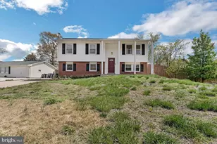 14 Greystone Cir, Waldorf, MD 20602 - Photo 1