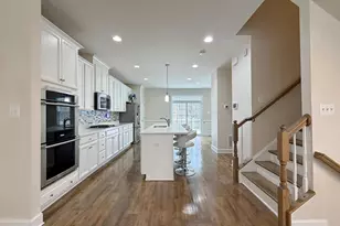 2801 Golden Gate Ct, Waldorf, MD 20601 - Photo 10