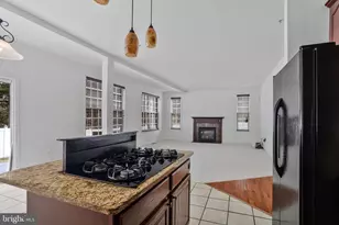 7446 Tottenham Dr, White Plains, MD 20695 - Photo 12