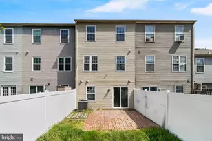 35 Dove Tree Ct, Indian Head, MD 20640 - Photo 2