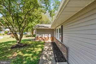 1205 Adams Ct, Waldorf, MD 20602 - Photo 6