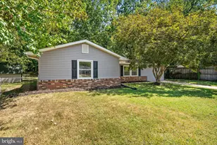 1205 Adams Ct, Waldorf, MD 20602 - Photo 4