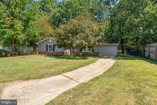 1205 Adams Ct, Waldorf, MD 20602 - Photo 2