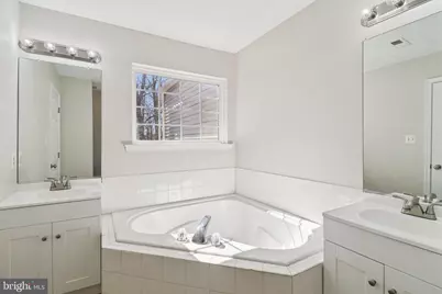 8033 Bloomsbury Place, White Plains, MD 20695 - Photo 44