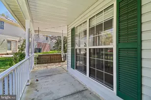 6012 Black Bear Ct, Waldorf, MD 20603 - Photo 2