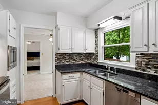 10710 Prince Charles Dr, La Plata, MD 20646 - Photo 10
