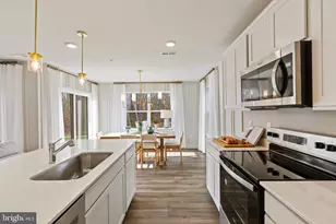 298 Long Branch Ave, La Plata, MD 20646 - Photo 10