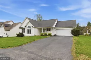 8537 Anderegg Pl, Waldorf, MD 20603 - Photo 2